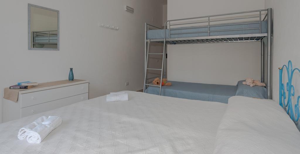 Muma Hostel Сант-Антиоко Экстерьер фото