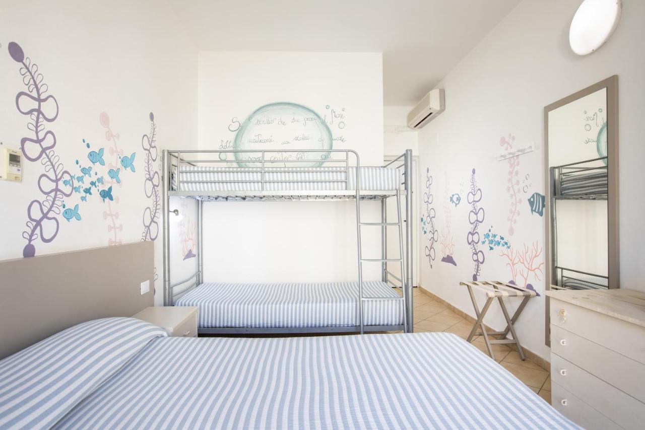 Muma Hostel Сант-Антиоко Экстерьер фото