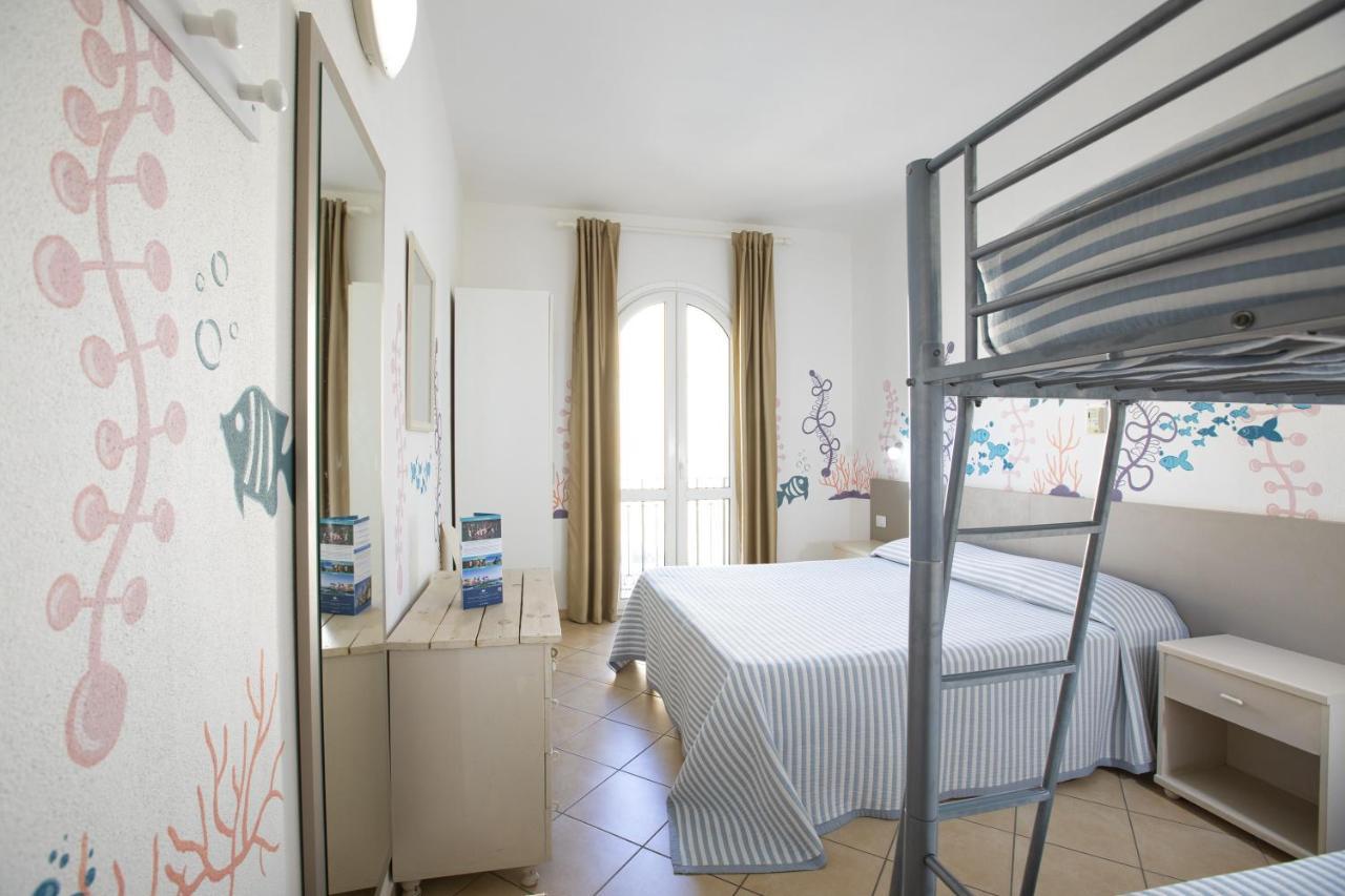Muma Hostel Сант-Антиоко Экстерьер фото